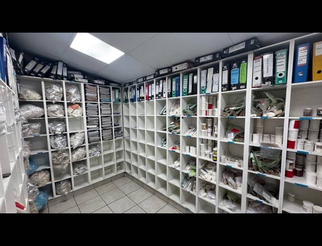 2,600M² WAREHOUSE FOR SALE IN WYNBERG
